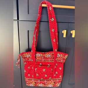 Vintage Vera Bradley red floral shoulder bag with pockets and zipper